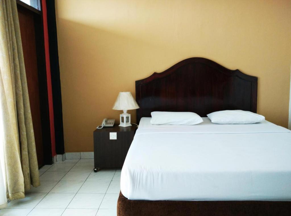 Hotel Benteng بوغيتّينغي المظهر الخارجي الصورة