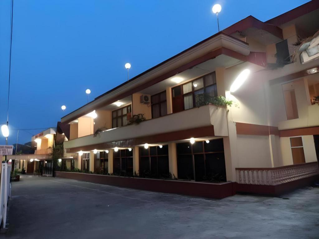 Hotel Benteng بوغيتّينغي المظهر الخارجي الصورة