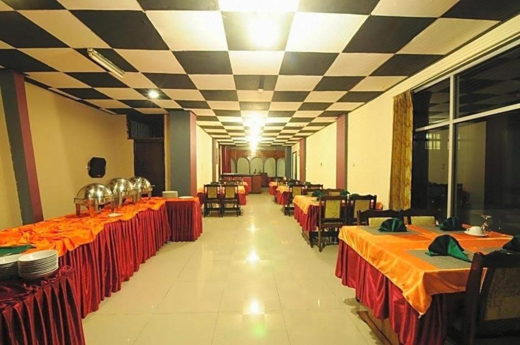 Hotel Benteng بوغيتّينغي المظهر الخارجي الصورة